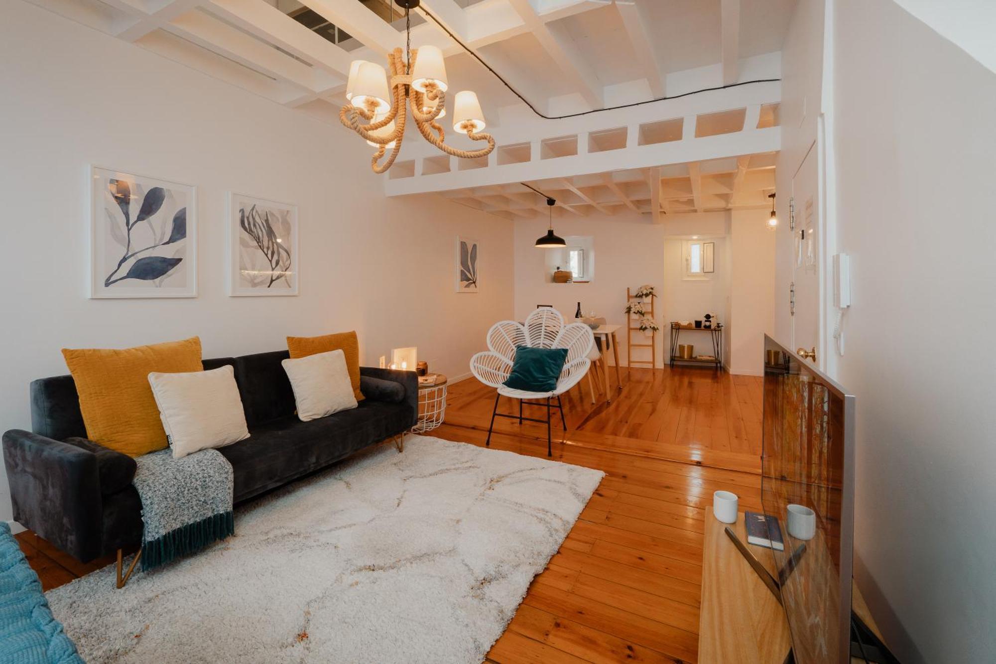 Stylish Getaway In A Mezzanine Flat By The Castle Apartment Lisbon Exterior photo